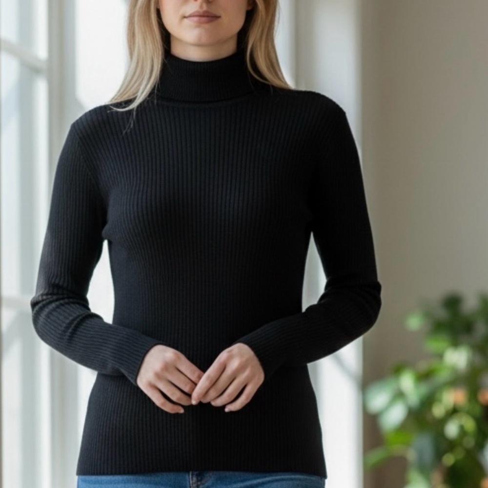 Andrew Marc Long Sleeve Turtleneck, Black, Size M